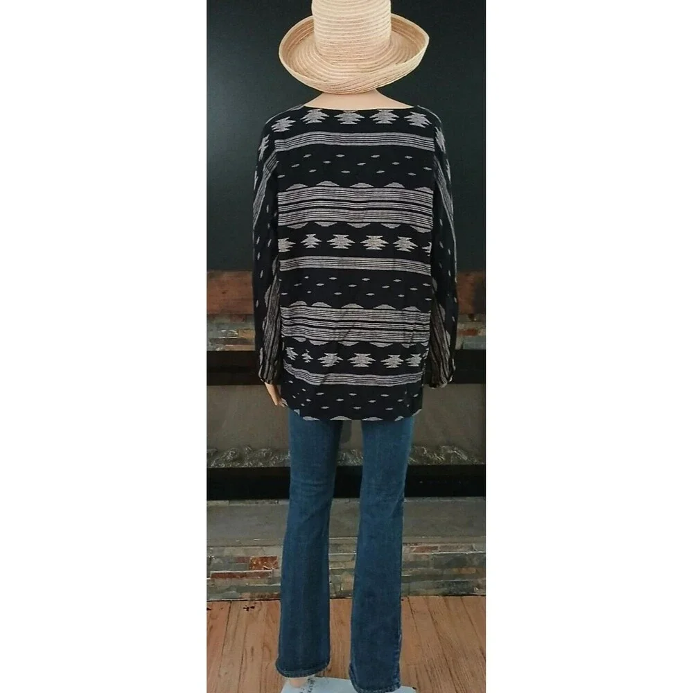 Old Navy Tunic Top Blouse Women's MEDIUM Long Sleeve Lightweight Aztec Casual - Picture 7 of 9